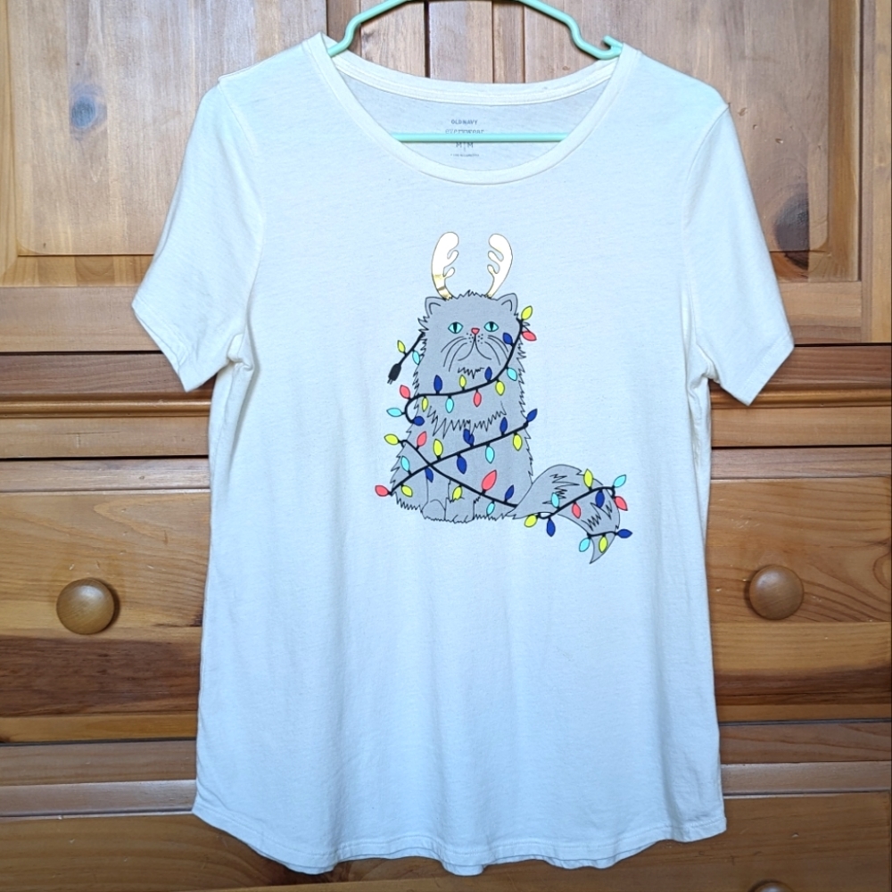 Old Navy Cat reindeer tangled in Christmas lights Tshirt size medium